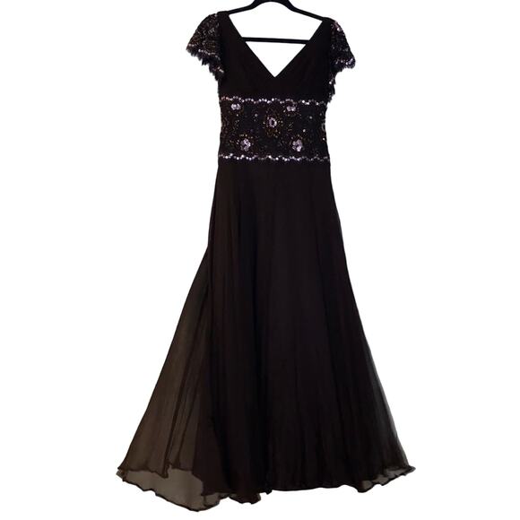 Tadashi Collection Chiffon Beaded Womens's Gown Dress size 8 EUC - Picture 1 of 9